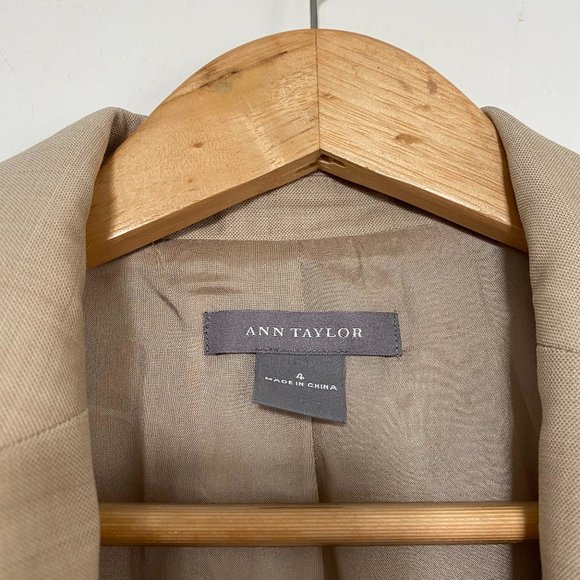 Ann Taylor Blazer - Picture 4 of 9
